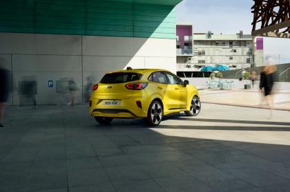 Αποκτήστε το ηλεκτρικό Ford Puma Gen-E με €25.900, επιτόκιο από 0,9% και 8ετή εγγύηση
